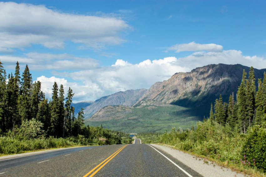 Le long de la Klondike Highway Expérience Canadienne
